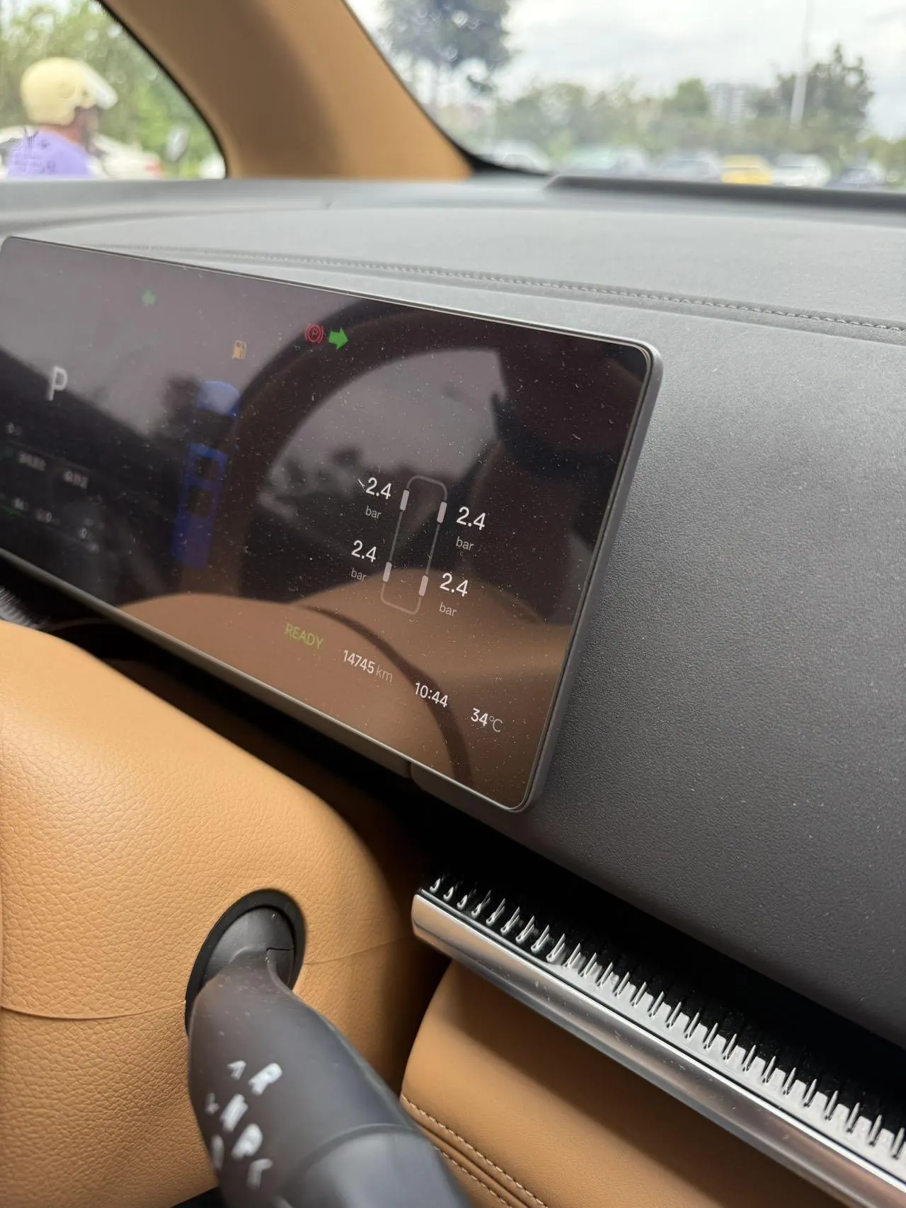 Voyah 2025 dreamers PHEV 1.5T four-wheel drive distinguished Kunpeng version automatic gear 7