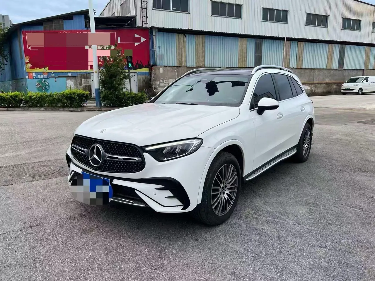 Mercedes Benz 2023 GLC 300 L 4MATIC 48V 2.0T Luxury 5-seat Automatic Gear - View 1