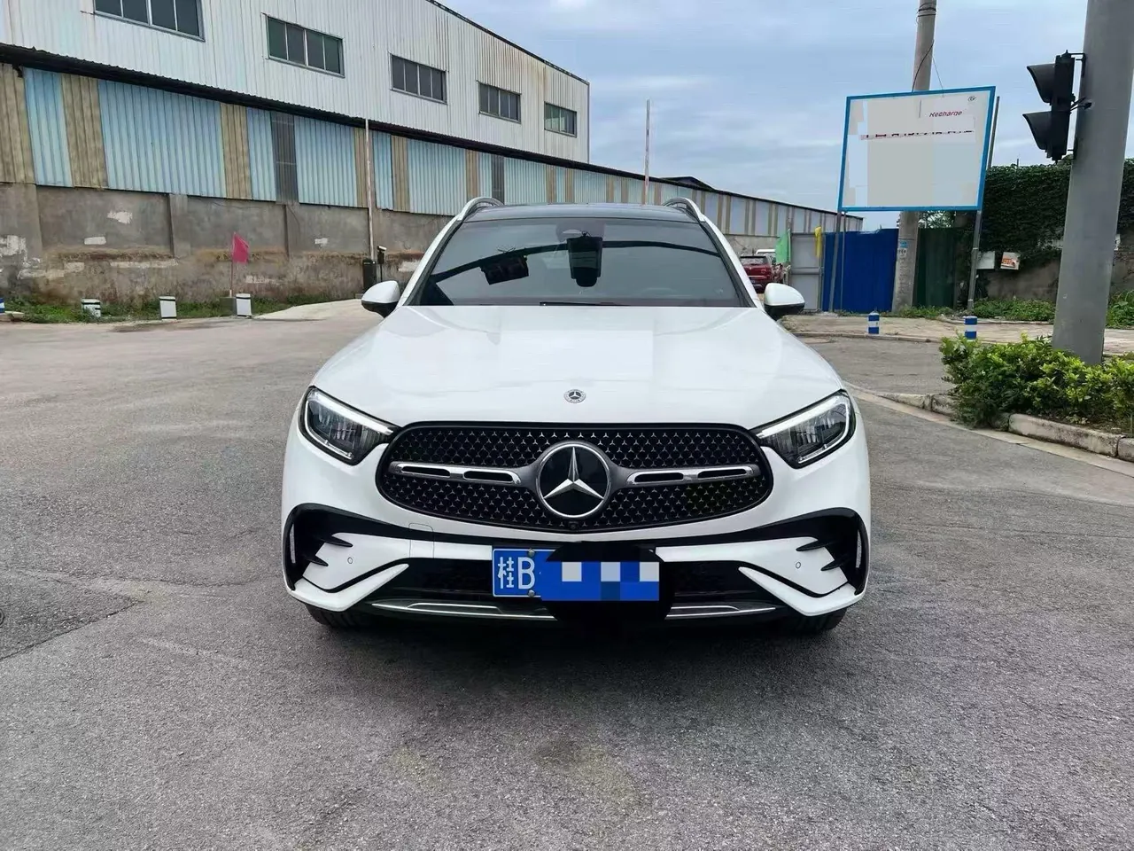 Mercedes Benz 2023 GLC 300 L 4MATIC 48V 2.0T Luxury 5-seat Automatic Gear 2