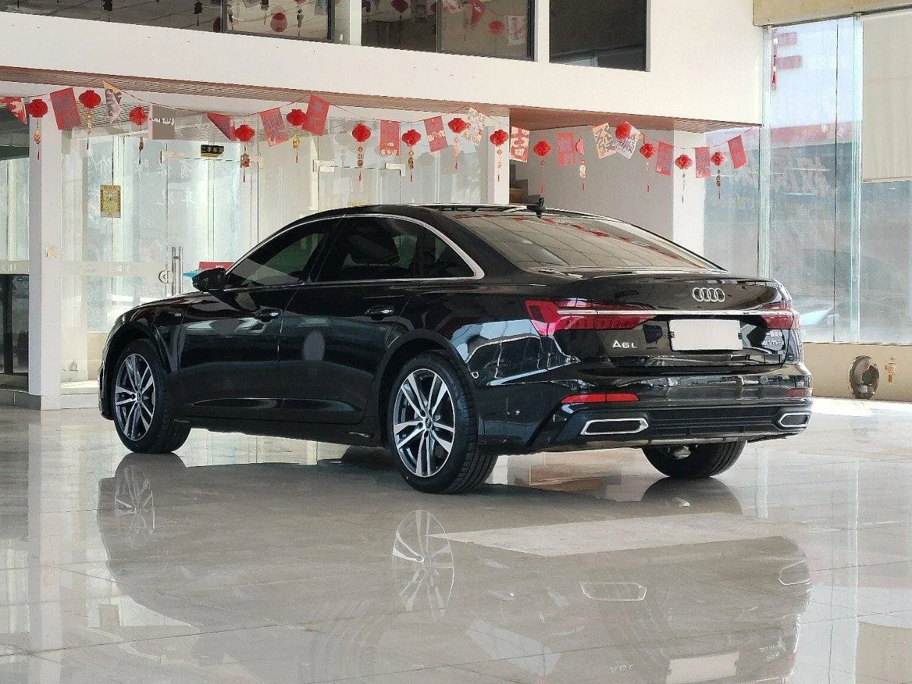 Audi 2022 A6L 2.0TFSI 40TFSI Deluxe Dynamic Automatic 6