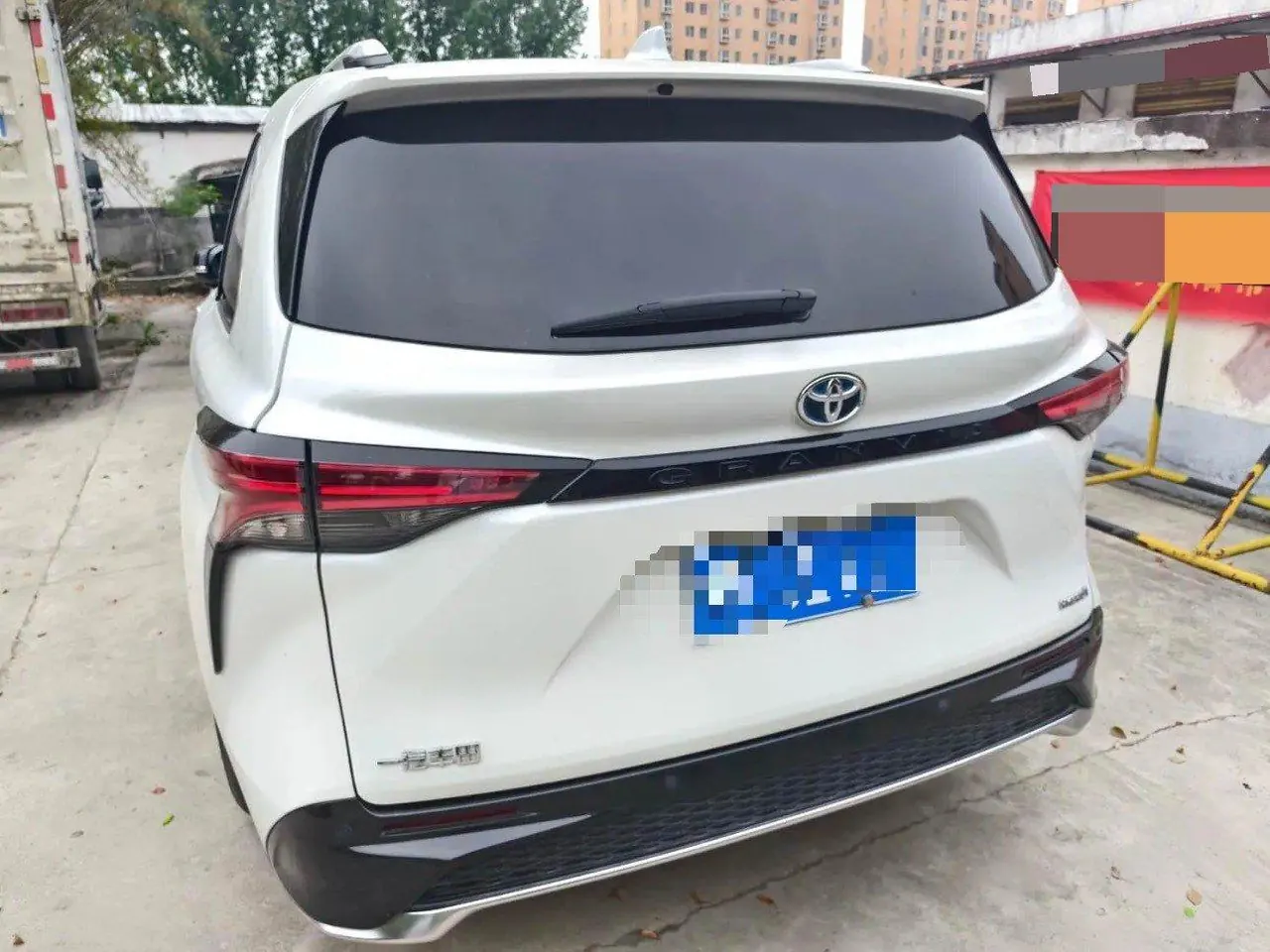 Toyota 2023 Grevia HYBRID 2.5 Stepless Deluxe Edition Automatic Transmission 4