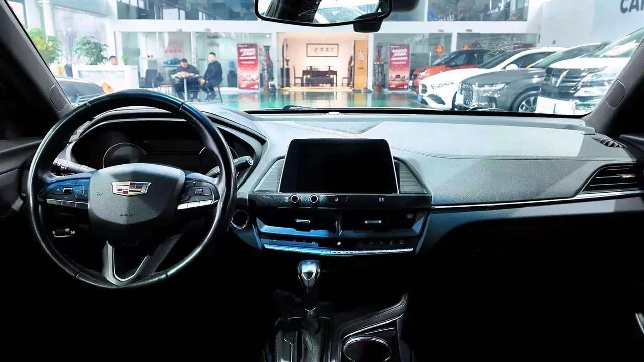 Cadillac 2020 CT4 2.0T 28T fashion automatic gear 6