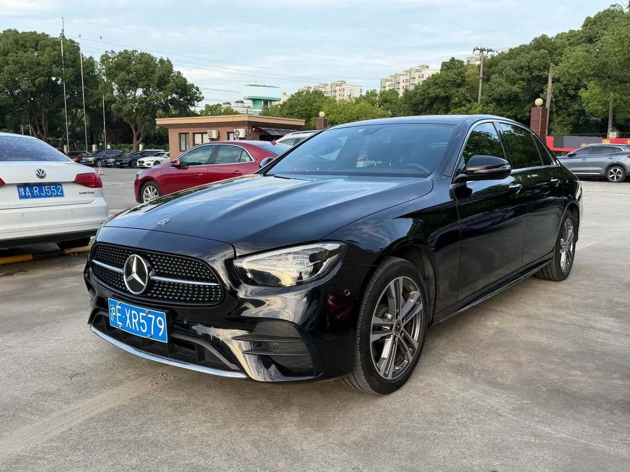 Mercedes Benz E-Class 2022 E 260 L 2.0T Sports Automatic - View 1