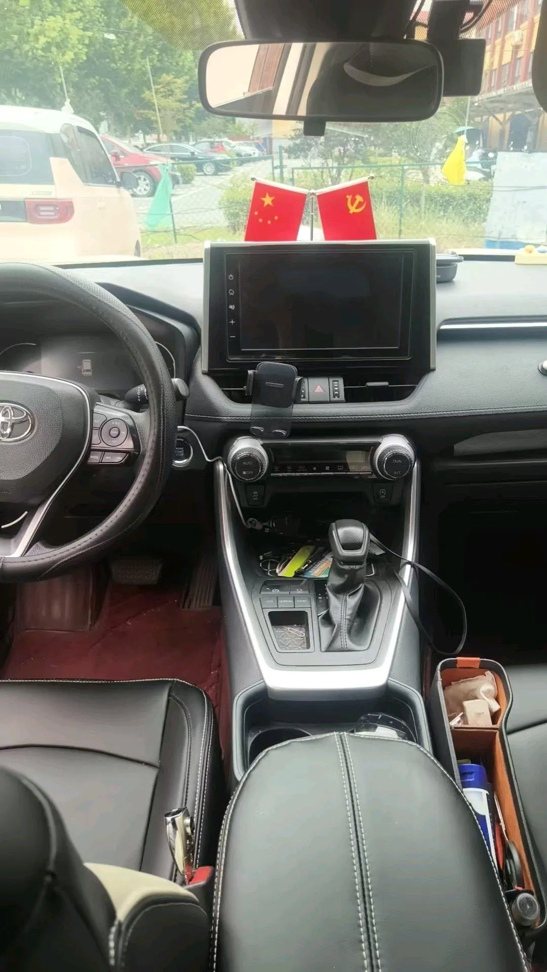 Toyota 2020 RAV4 Rongbo 2.0 Stepless Two-Drive Fashion Edition PLUS Automatic Gear 7