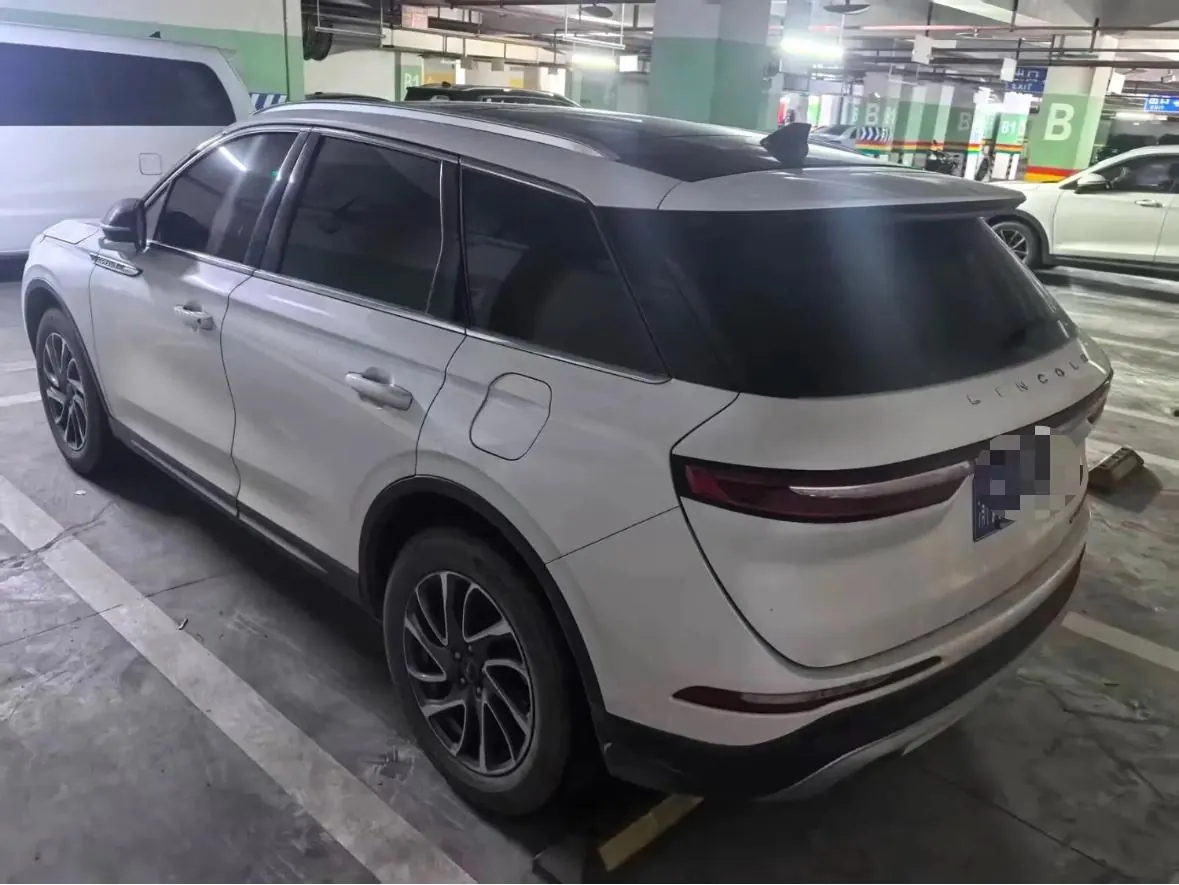 Lincoln 2020 adventurer 2.0T two-wheel drive elegant version of automatic gear 2