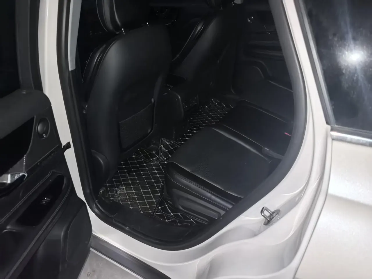 Lincoln 2020 adventurer 2.0T two-wheel drive elegant version of automatic gear 3