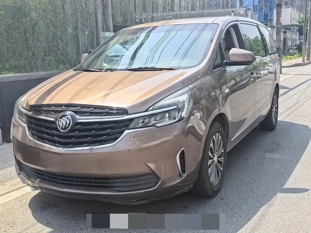Открыть галерею: Buick 2020 GL8 Land Business Class 2.0T 652T Luxury Automatic Gear