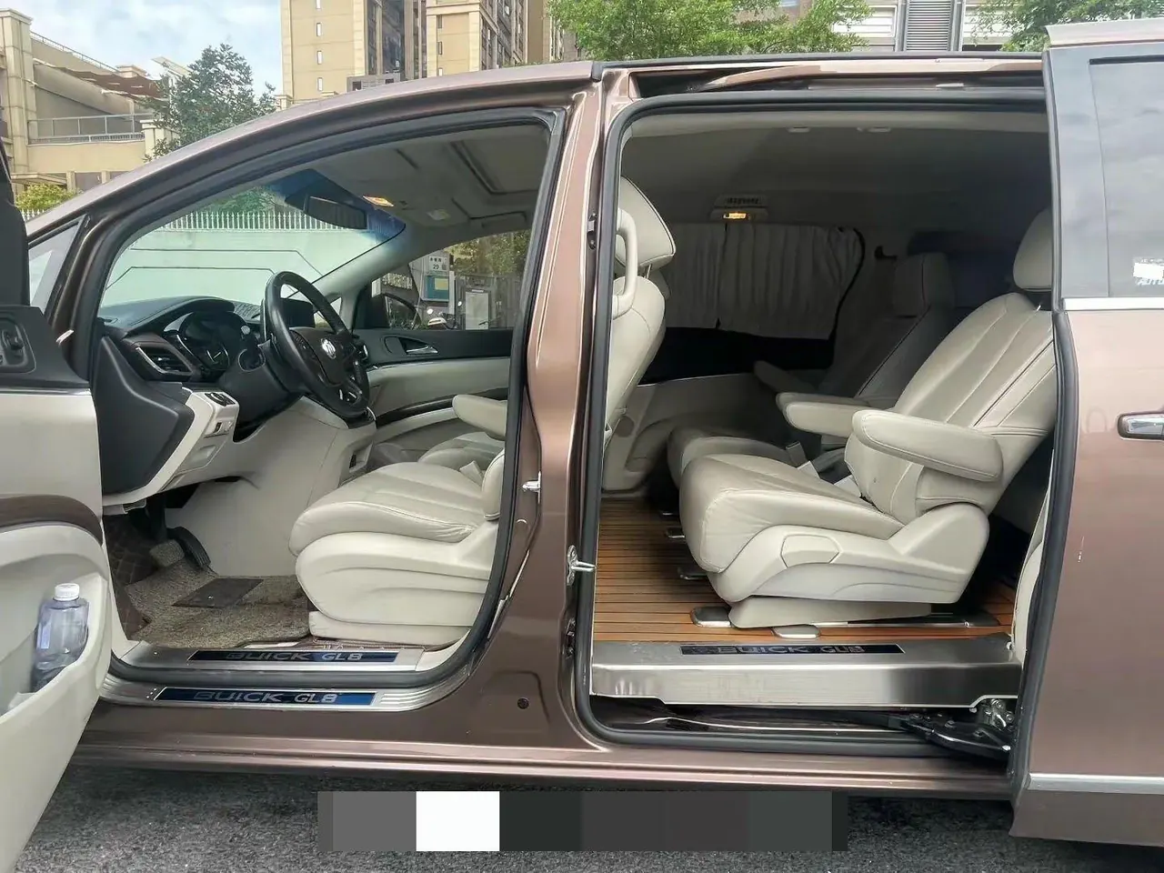 Buick 2020 GL8 Land Business Class 2.0T 652T Luxury Automatic Gear 4