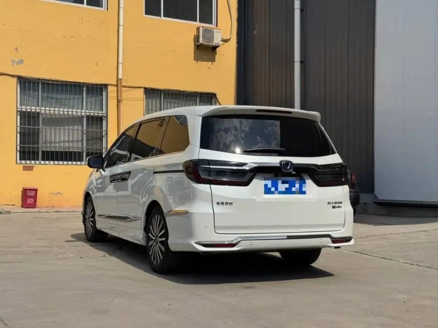 Honda 2022 Ailishen Hybrid 2.0 Stepless Deluxe Automatic Gear 8