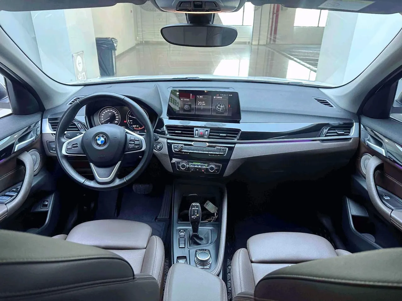 BMW 2022 X1 sDrive20Li 1.5T fashion automatic gear 3