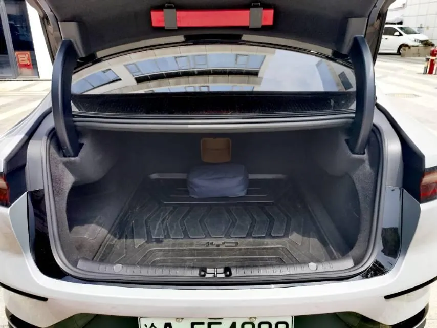 BYD 2022 Han DM-i 1.5T stepless 121KM exclusive automatic gear 13