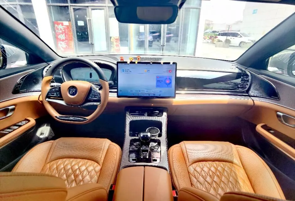 BYD 2022 Han DM-i 1.5T stepless 121KM exclusive automatic gear 9