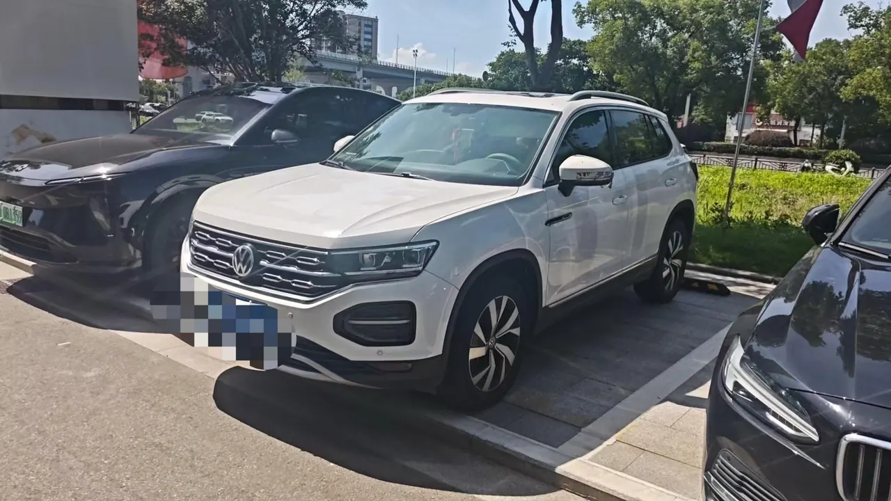 Volkswagen 2020 Tanyue 2.0TSI 330TSI Two-Drive Deluxe Smart Joint Edition Automatic Gear - View 1
