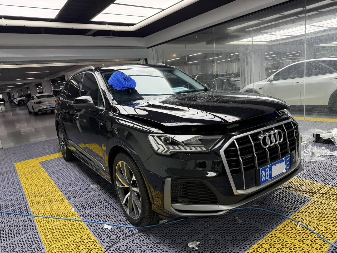 Audi Q7 (Imported) 2020 Q7 48V 3.0TFSI 55TFSI Quattro S line Sports Automatic 3