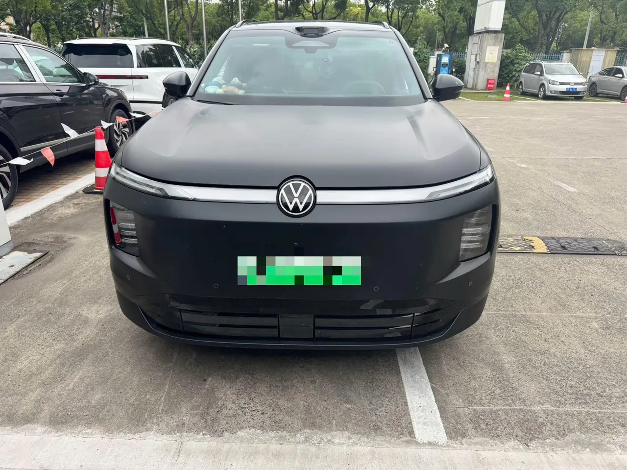 Volkswagen 2026 ID.ERA 9X Ultra 4-wheel drive automatic gear 2