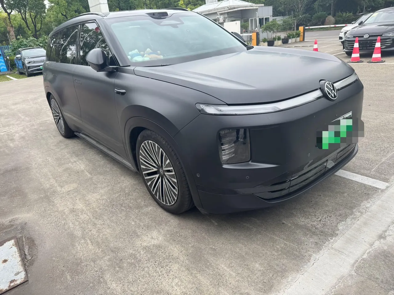 Volkswagen 2026 ID.ERA 9X Ultra 4-wheel drive automatic gear 3