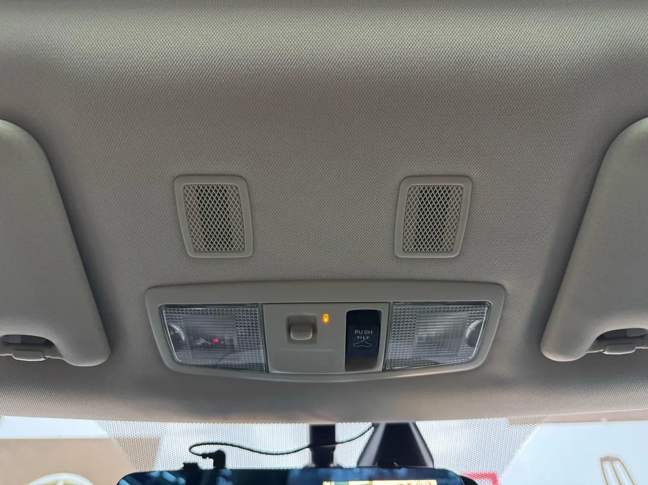 Mitsubishi 2021 Outlander 2.0 Stepless Two-Drive Obsidian Version 5-seat Automatic Gear 14