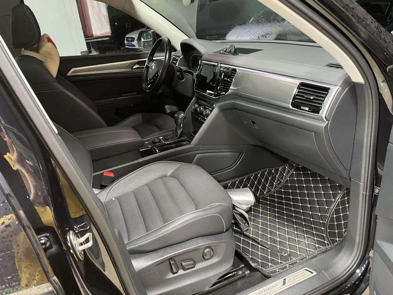 Volkswagen 2020 Tuang 2.0TSI 380TSI Four-wheel Drive Deluxe Edition Automatic Gear 6