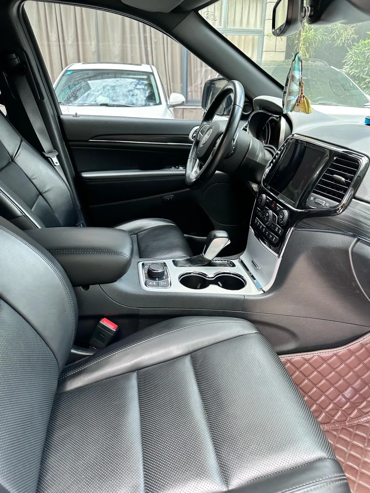 Jeep Grand Cherokee (Imported) 2020 Grand Cherokee 3.0 Elite Navigation Edition Automatic Gear 9