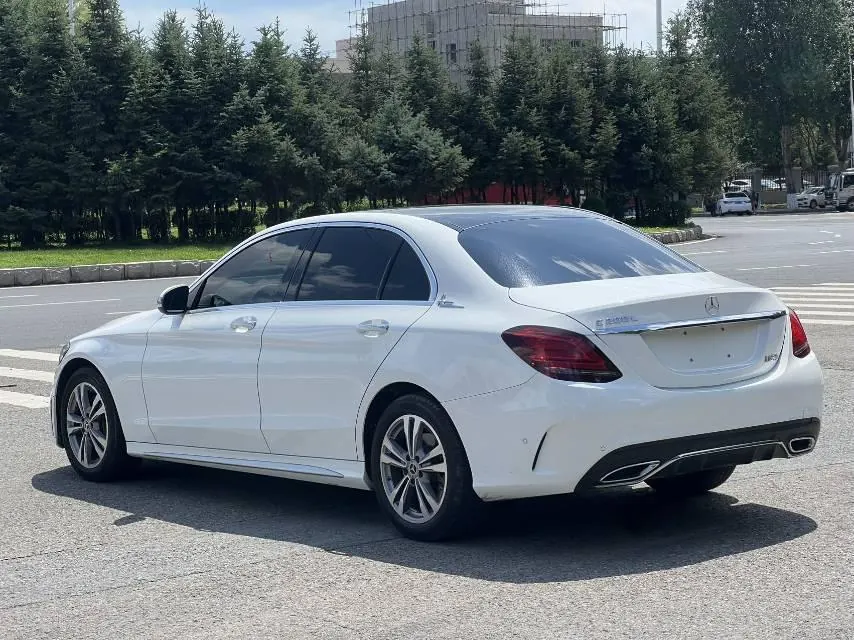 Mercedes Benz Class C 2020 C 200 L 1.5T Fashion Sports Edition Automatic Gear 4