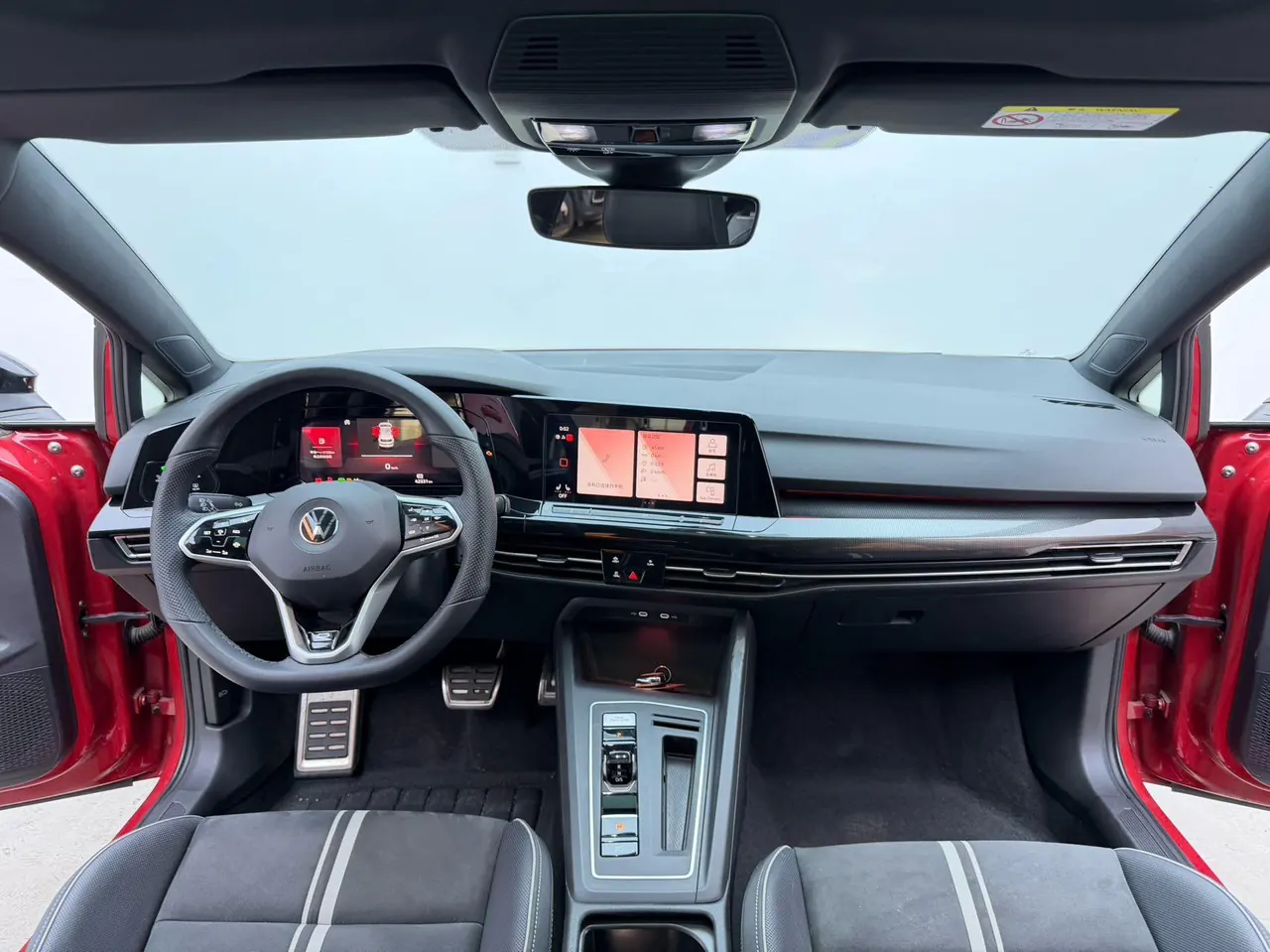 Volkswagen 2021 Golf 8 R-Line 1.4TSI 280TSI Automatic 11