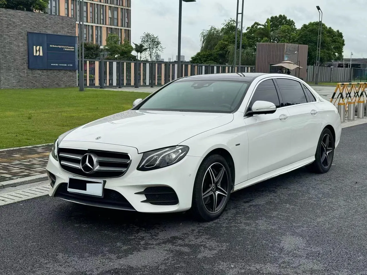 Mercedes Benz E-Class 2020 E 300 L 2.0T Sports Special Edition (Modified) Automatic Gear - View 1