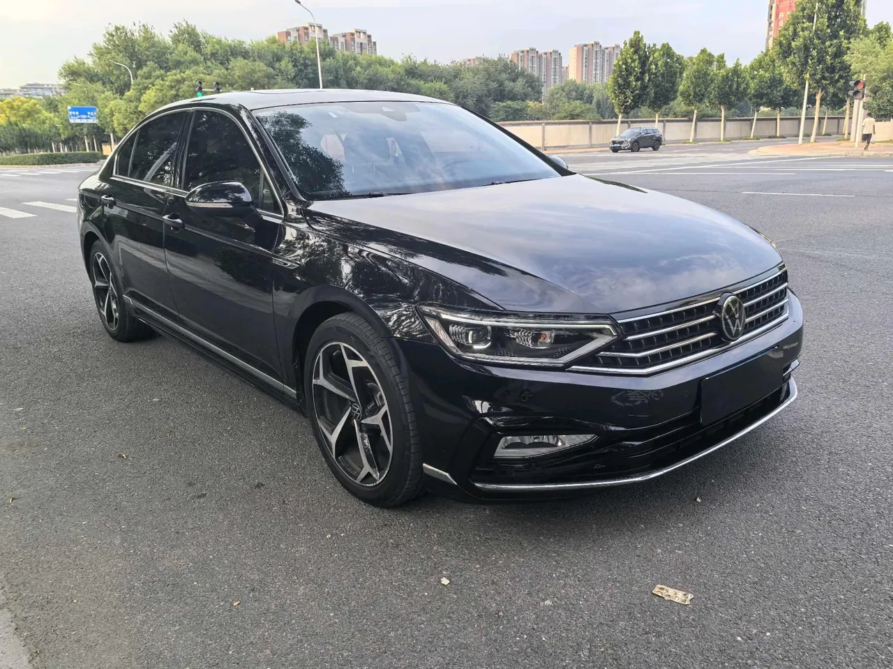 Volkswagen 2020 Magotan 2.0TSI 330TSI luxury automatic transmission 3