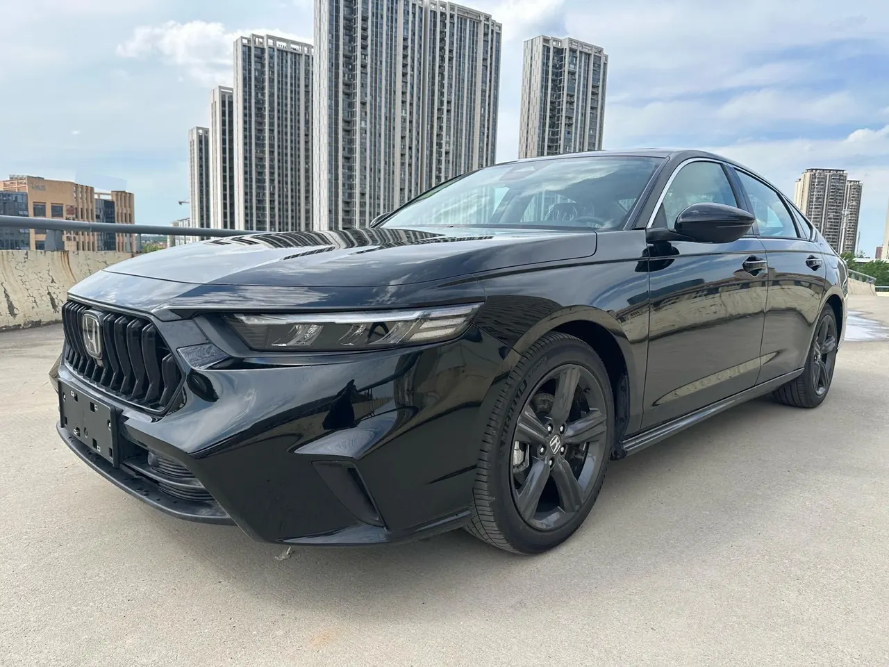 Открыть галерею: Honda 2025 INSPIRE (Yingshi Pai) 1.5T Stepless 260TURBO Elite Automatic Gear