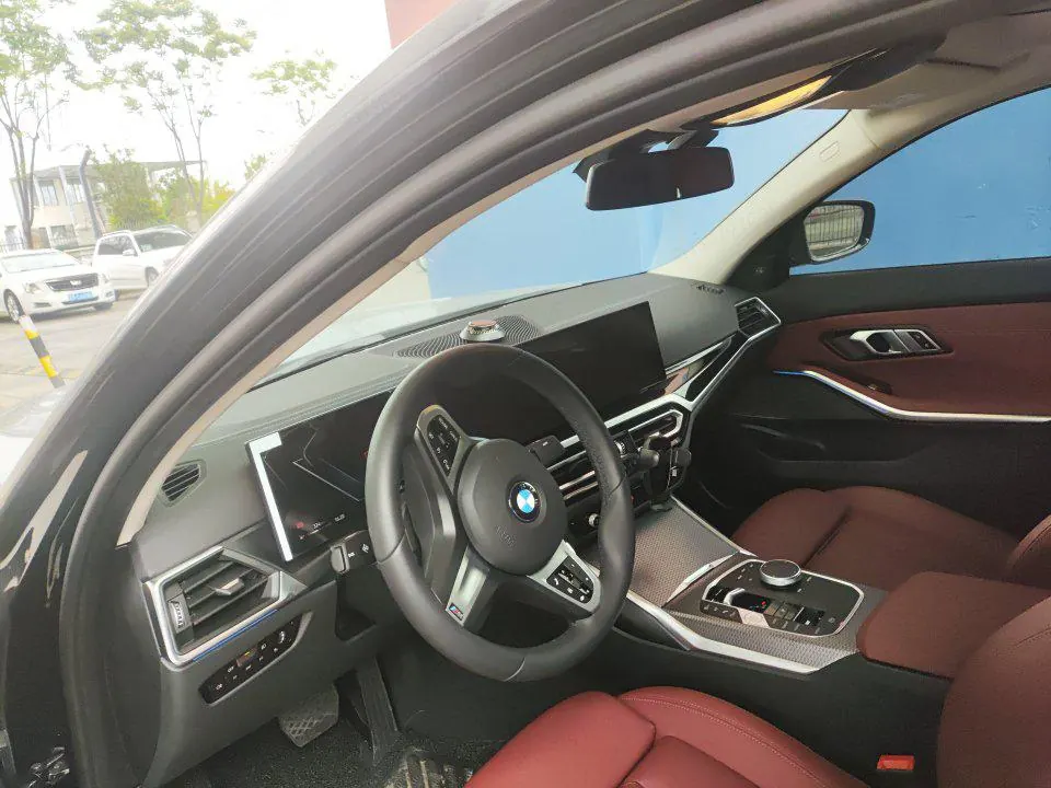 BMW 3 Series 2024 325Li 2.0T M Sports Obsidian Night Suit Automatic Gear 2