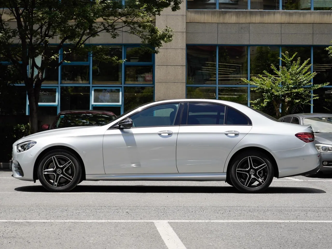 Mercedes Benz Class E (Imported) 2020 E 260 48V 1.5T Sports Edition Automatic Gear 3