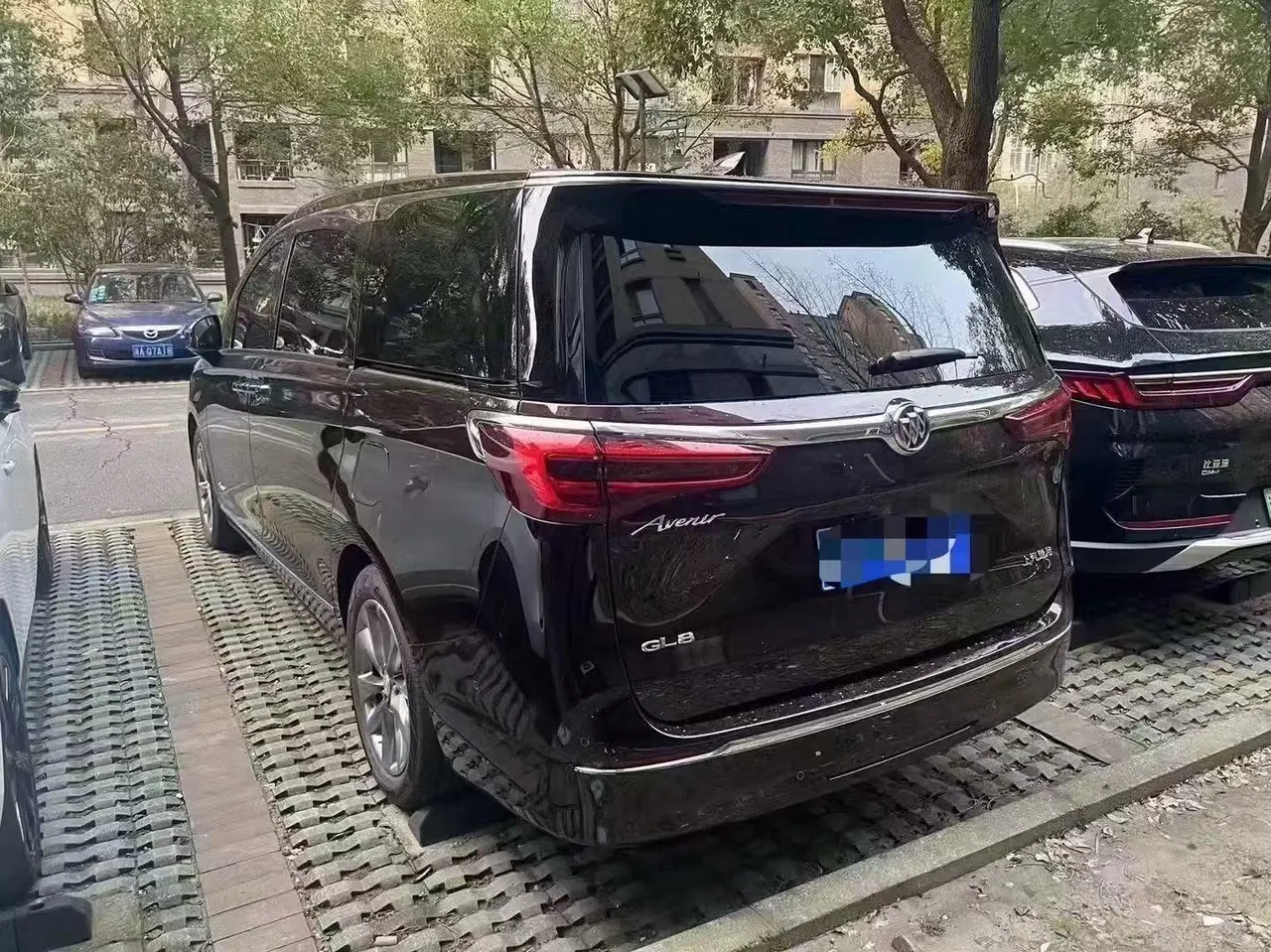 Buick 2021 GL8 Avenir 2.0T Six-seat Sage Edition Automatic Gear 7