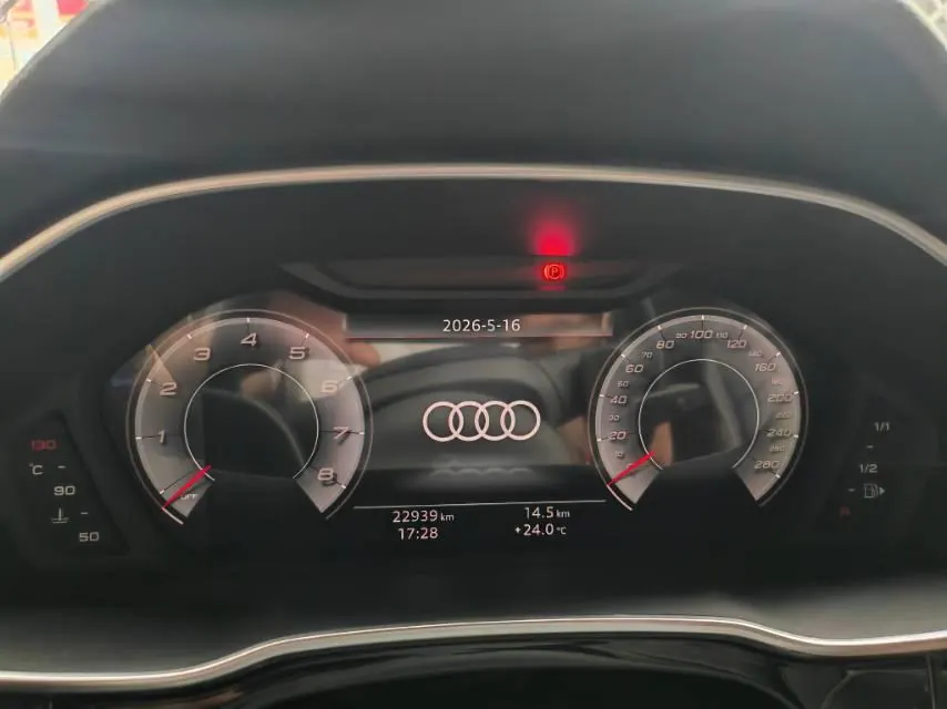 Audi 2024 Q3 1.5TFSI 35TFSI RS Kit Burning Speed Automatic 6