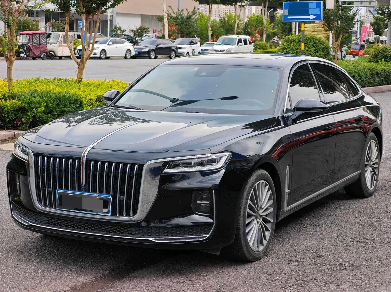 HongQi 2020 H9 48V 2.0T Zhilian Flag Edition Automatic Gear - View 1