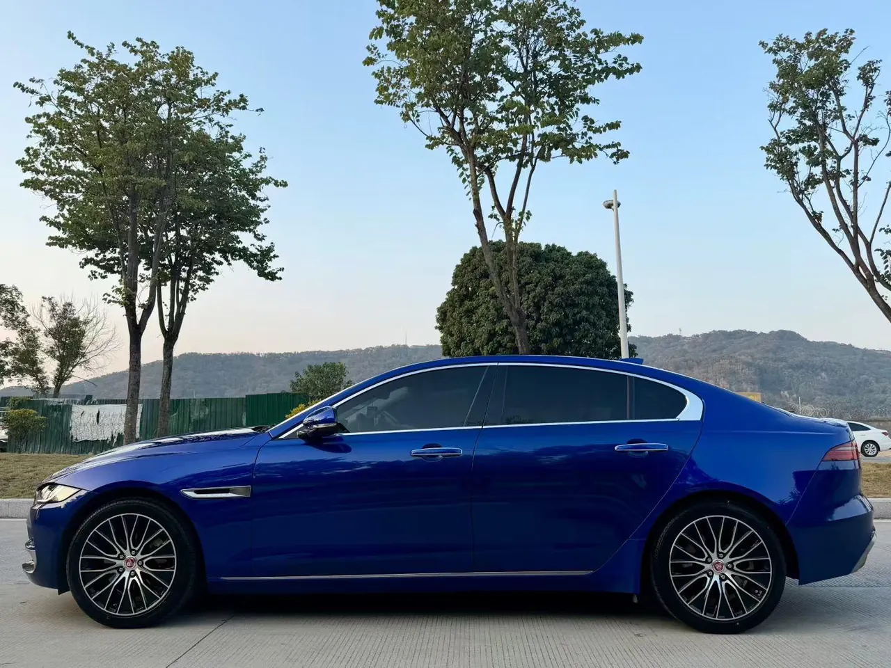 Jaguar 2020 XEL 2.0T 200PS S Enterprising and Elegant Automatic Gear 3