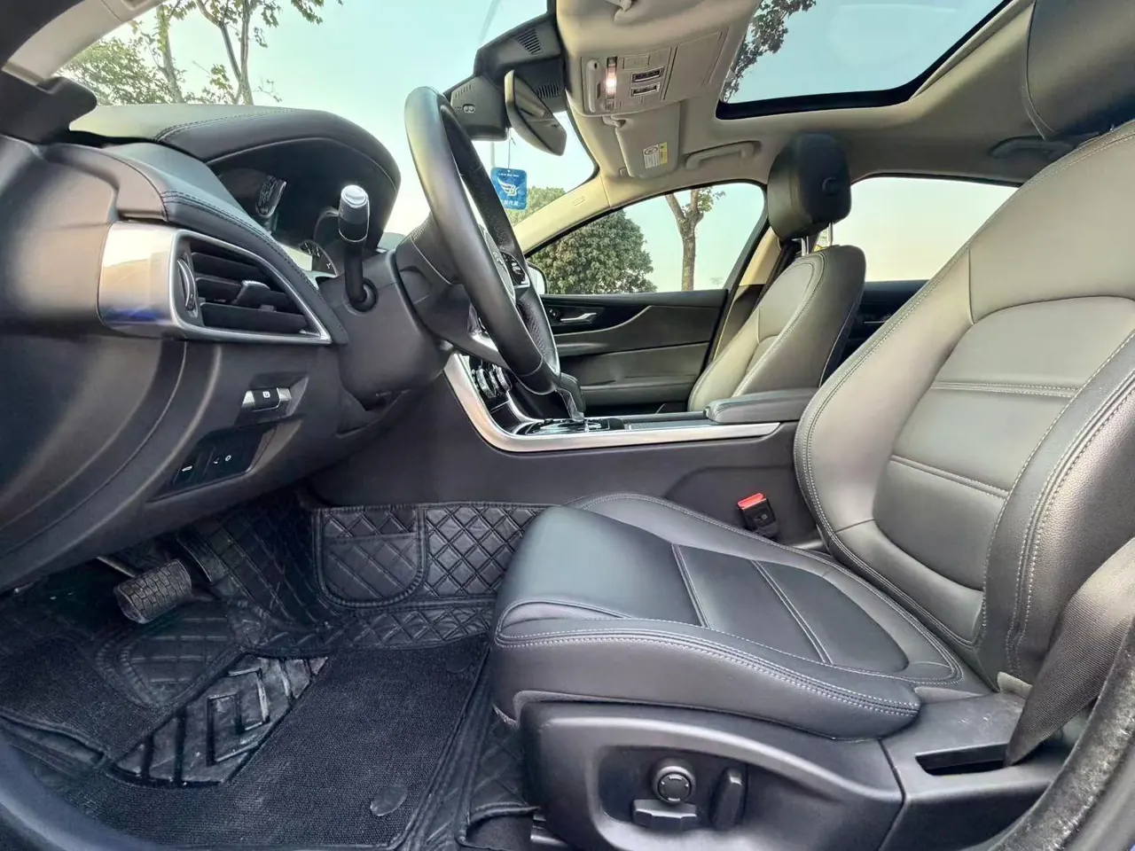 Jaguar 2020 XEL 2.0T 200PS S Enterprising and Elegant Automatic Gear 4