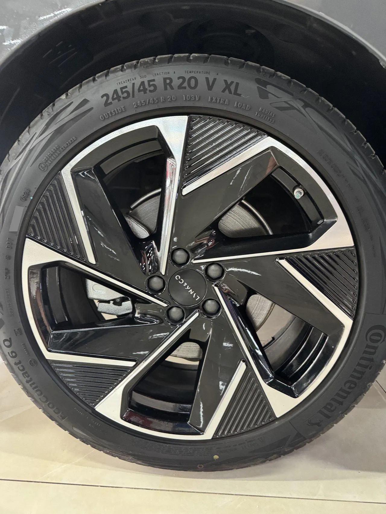 LYNK&amp;CO 2025 LYNK&amp;CO Z 20 530km Rear Drive Max Daily Edition Automatic Gear 8