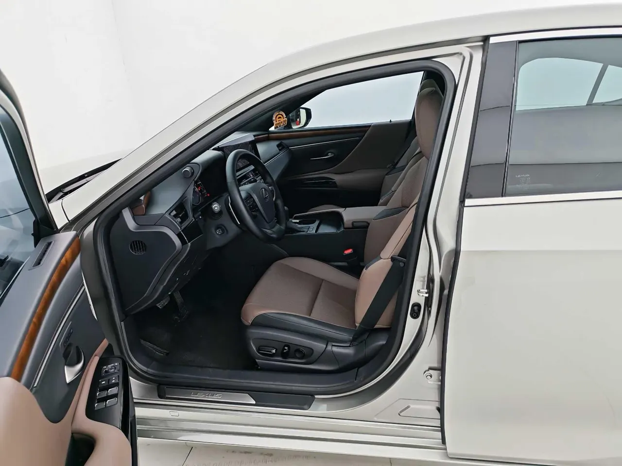 Lexus ES (Imported) 2024 ES200 2.0 Stepless Edition Automatic Gear 10
