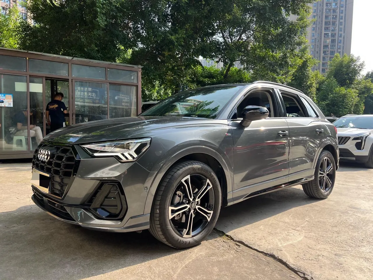 Audi 2021 Q3 2.0TFSI 40TFSI Fashion Elegant Automatic - View 1