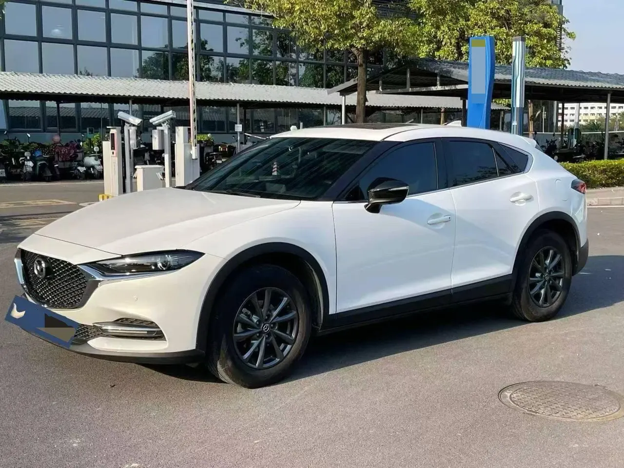 Open image lightbox: Mazda 2021 CX-4 100.00g Drive Blue Sky Exploration Edition Automatic Gear
