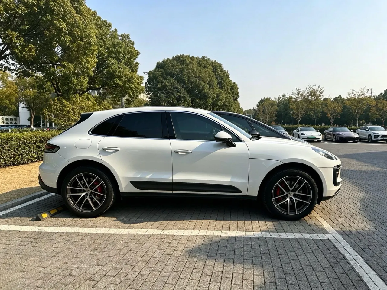 Porsche Macan (Imported) 2025 Macan 2.0T Dream Edition Automatic Gear 2