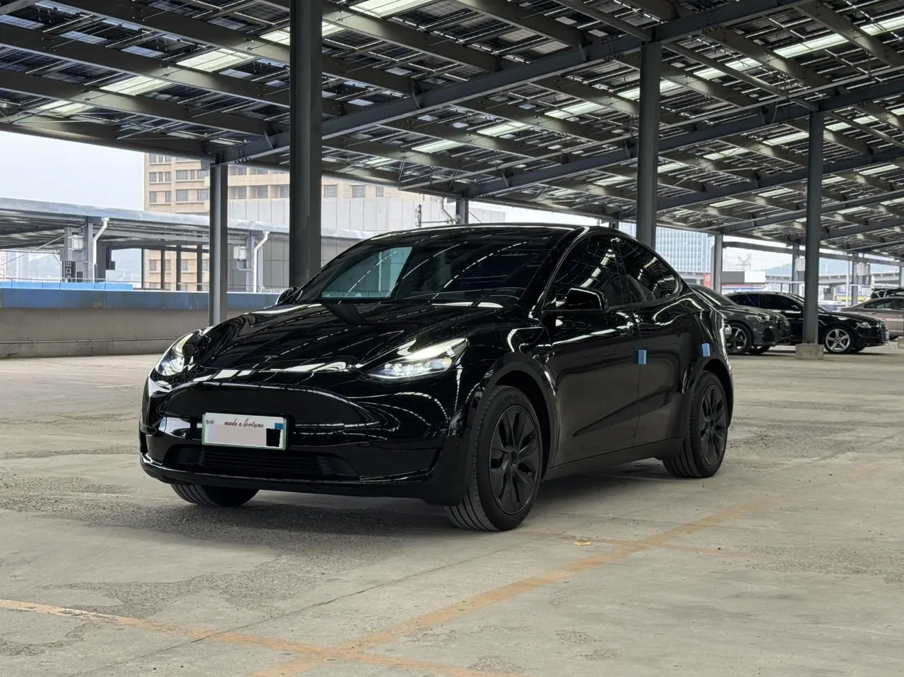 Open image lightbox: Tesla 2024 Model Y rear-wheel drive version automatic transmission