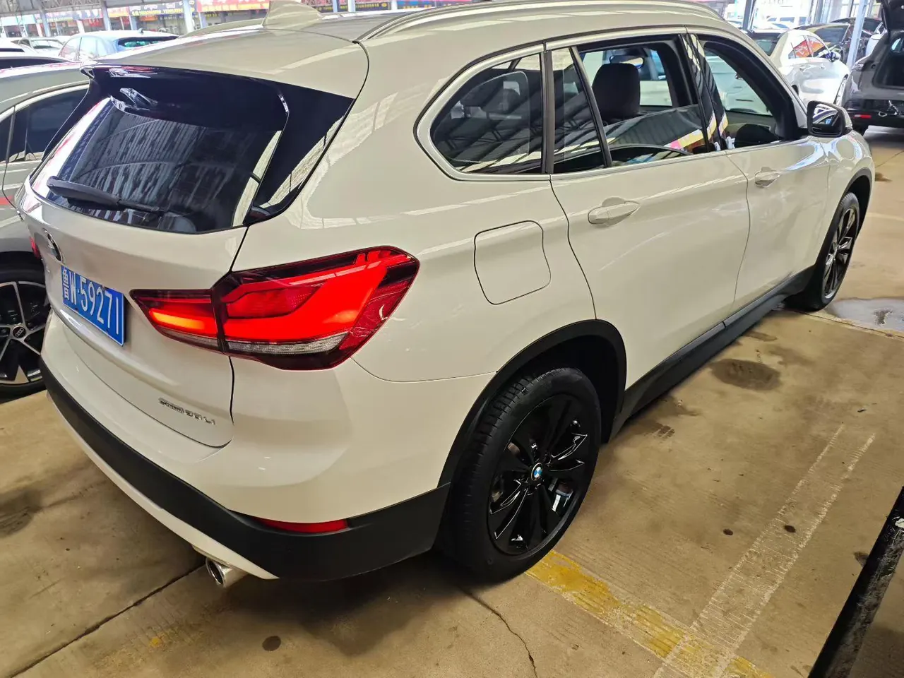 BMW 2020 X1 sDrive20Li 1.5T fashion automatic gear 4