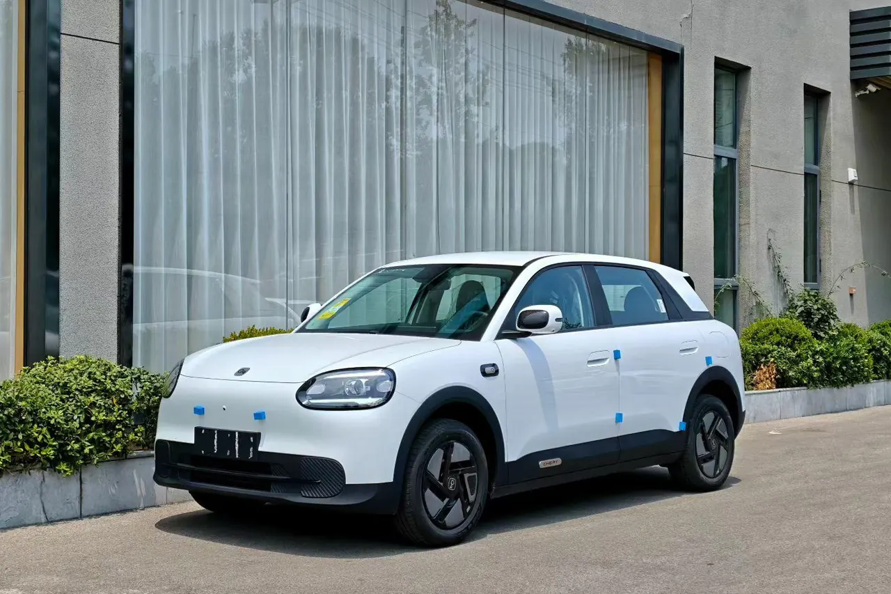 Открыть галерею: Chery 2026 QQ3 EV 420 Love Edition Automatic Gear