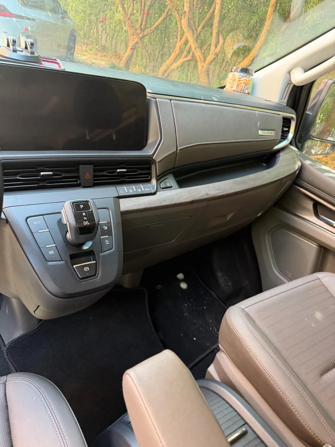 Ford 2020 Touruio 2.0T Business Class Edition Automatic Gear 2