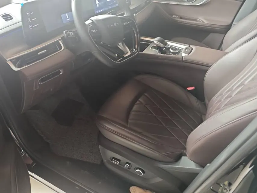 Chery 2024 Ruihu 8 PRO 1.6T 290T Champion Edition Two-Drive Peak Edition 5-seat Automatic Gear 5