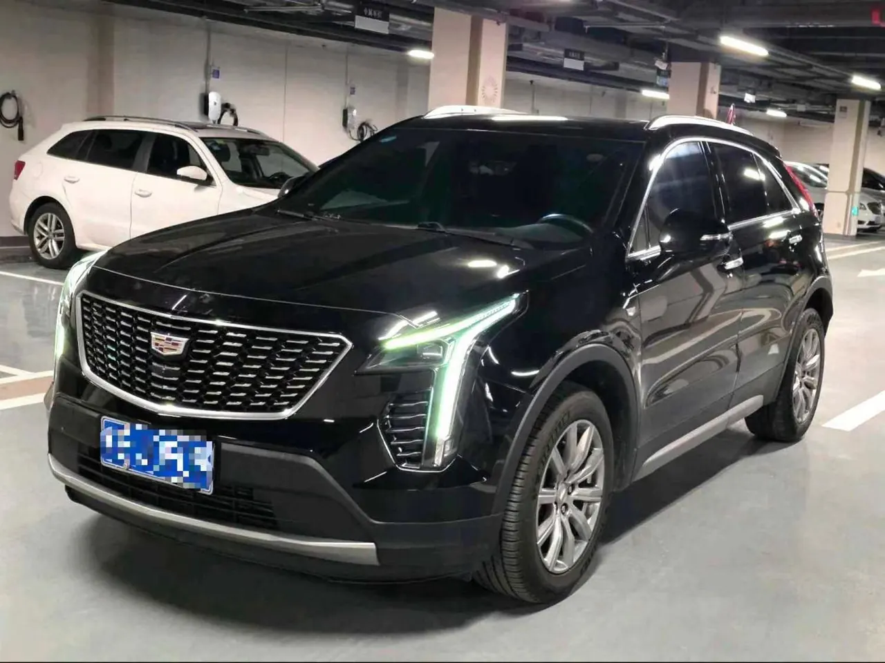 Open image lightbox: Cadillac 2020 XT4 2.0T 28T Two-Drive Leading Sports Automatic