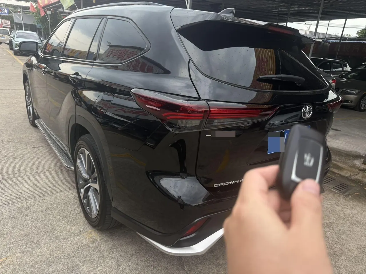 Toyota 2024 Crown Land Release HEV 2.5 Stepless Four-wheel Drive Premium Edition Automatic Gear 2