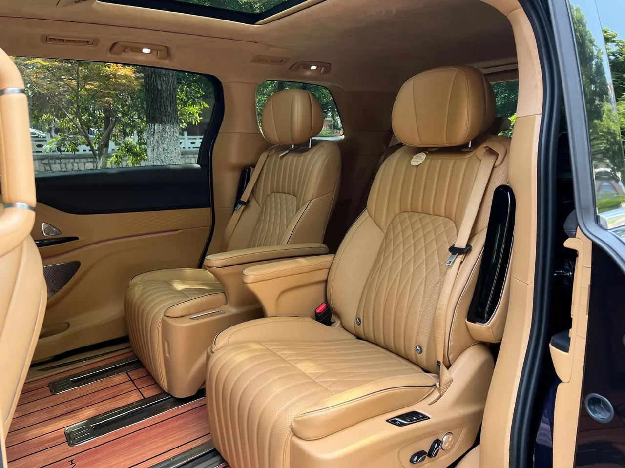 Voyah 2024 dreamers PHEV 1.5T long endurance flagship automatic gear 11