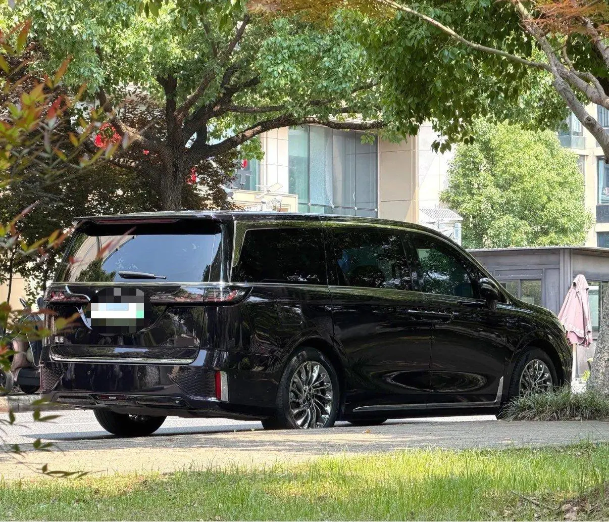 Voyah 2024 dreamers PHEV 1.5T long endurance flagship automatic gear 4