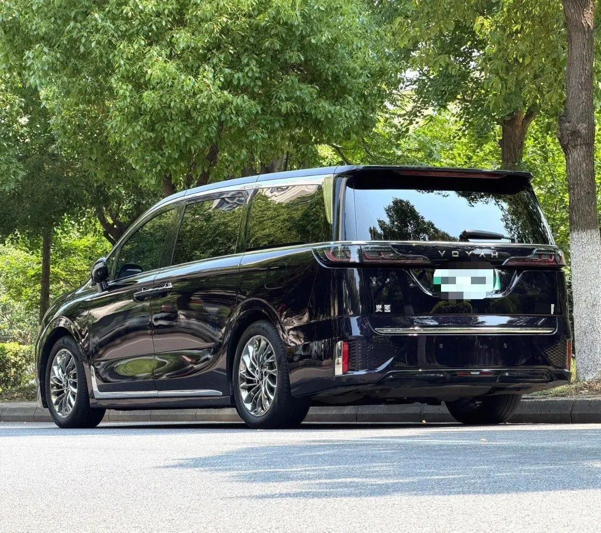 Voyah 2024 dreamers PHEV 1.5T long endurance flagship automatic gear 6